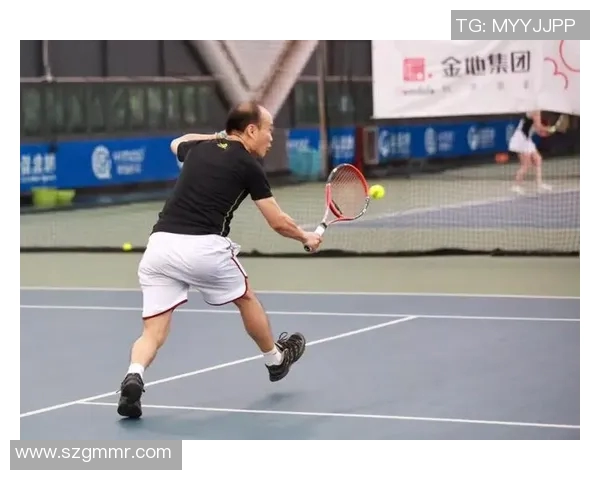 深圳网球队在全国网球配合排名中创下历史新高展现出强大实力与团队协作精神 深圳网球队在全国网球配合排名中创下历史新高展现出强大实力与团队协作精神